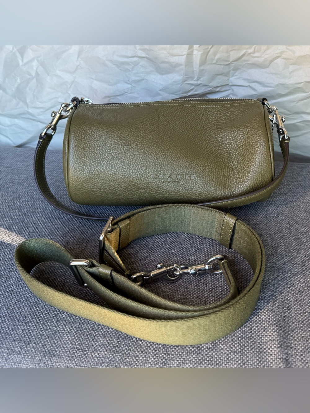 Coach Andre Barrel Bag 24 Olive